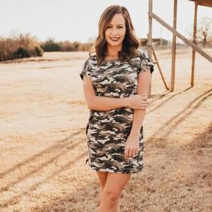 Meet your Posher, Julie